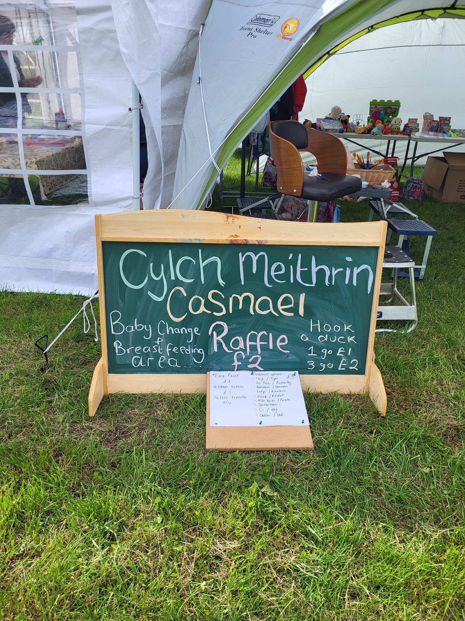 Children playing at Cylch Meithrin Casmael